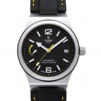 AAA Replica Tudor North Flag Black Dial Mens Watch 91210N-2